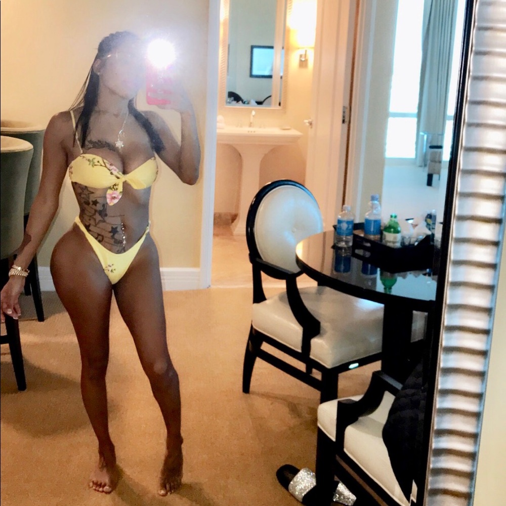 yellow bathing suit wit flowers